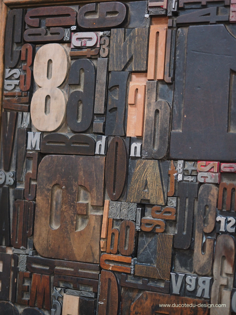 grand tableau ancien caractere d'imprimerie – Image 9