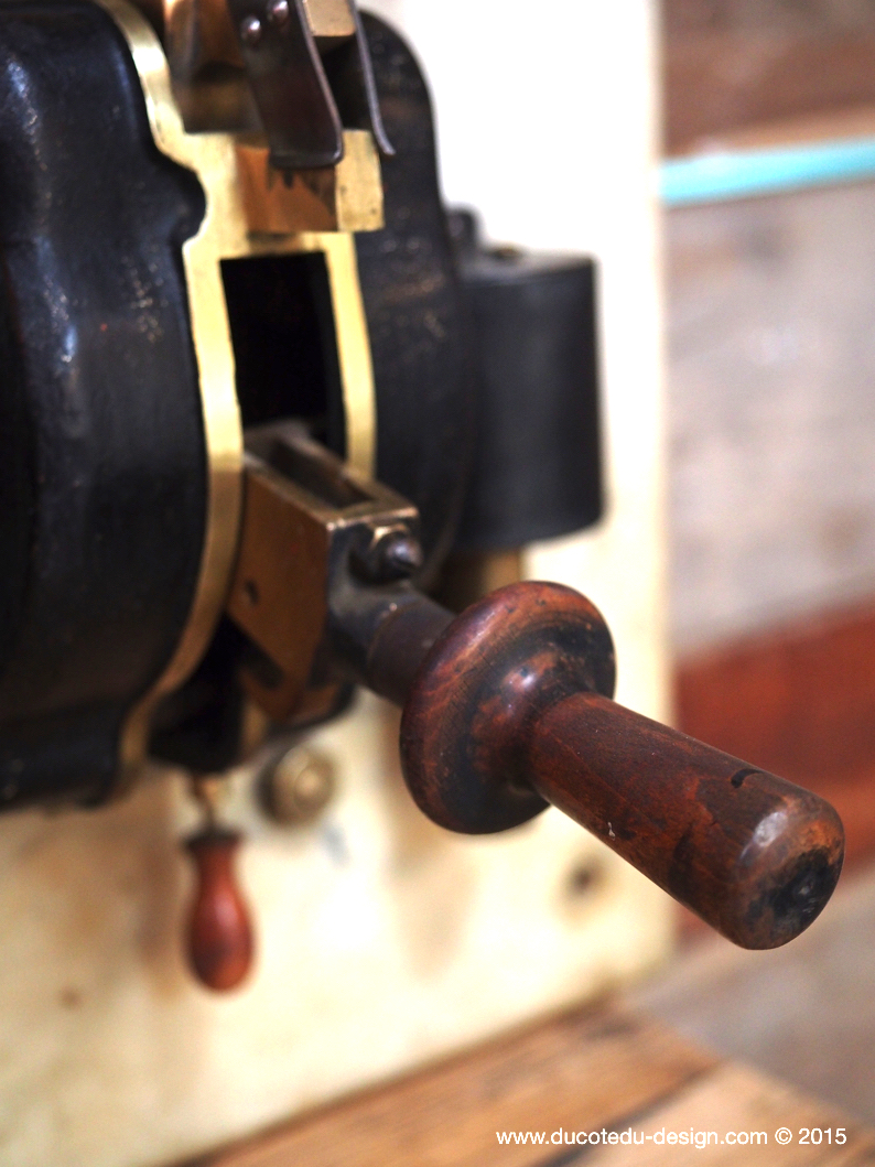 tres grand tableau electrique d'usine – Image 11