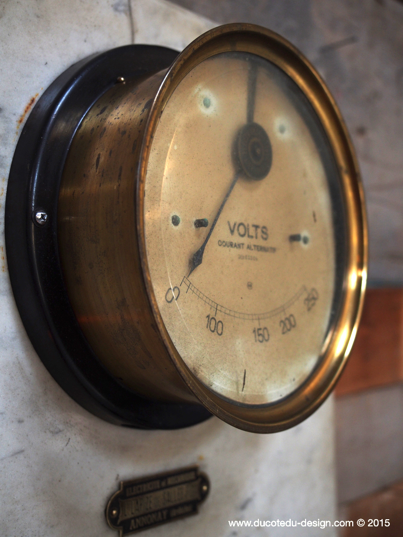 tres grand tableau electrique d'usine – Image 16