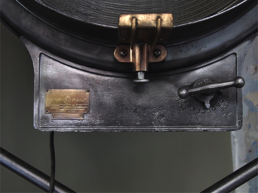 tres grand projecteur cinema MOLE RICHARDSON FRANCE 10k studio VICTORINE Nice – Image 12