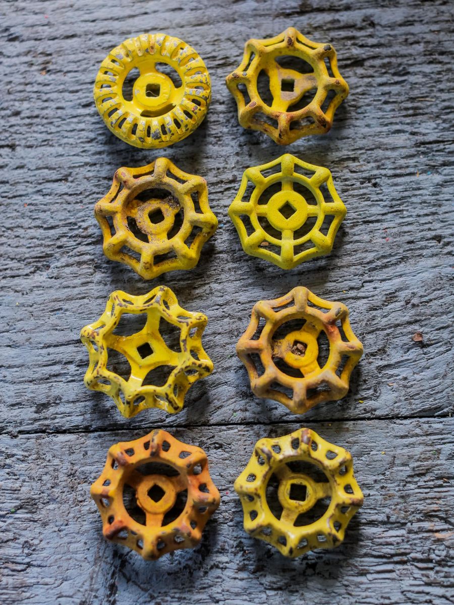 Lot d'anciennes vannes d'usine, ideal en bouton de tiroir indus – Image 6