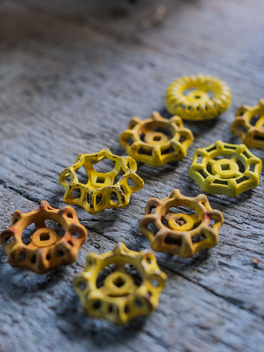 Lot d'anciennes vannes d'usine, ideal en bouton de tiroir indus – Image 3