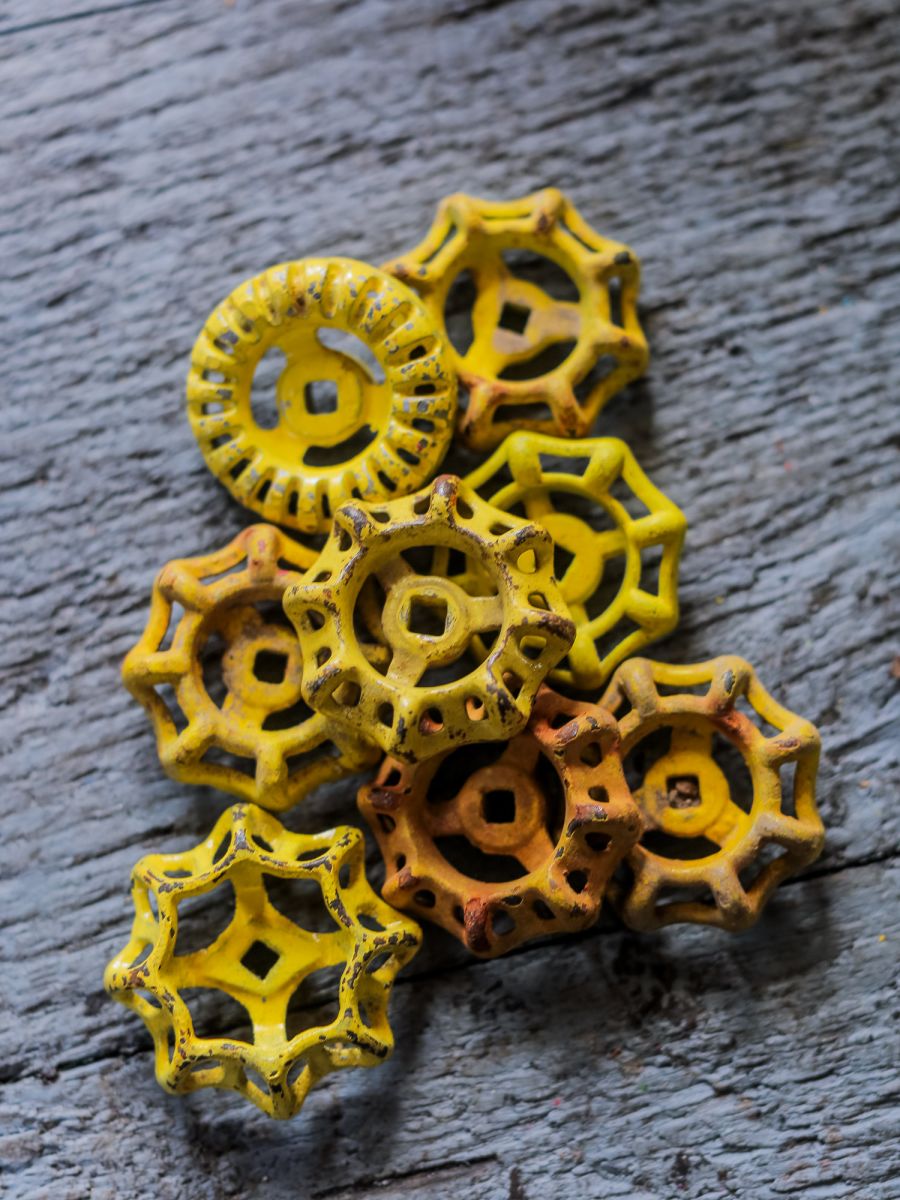 Lot d'anciennes vannes d'usine, ideal en bouton de tiroir indus – Image 4