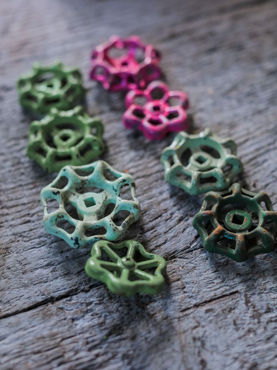 Lot d'anciennes vannes d'usine, ideal en bouton de tiroir indus – Image 3