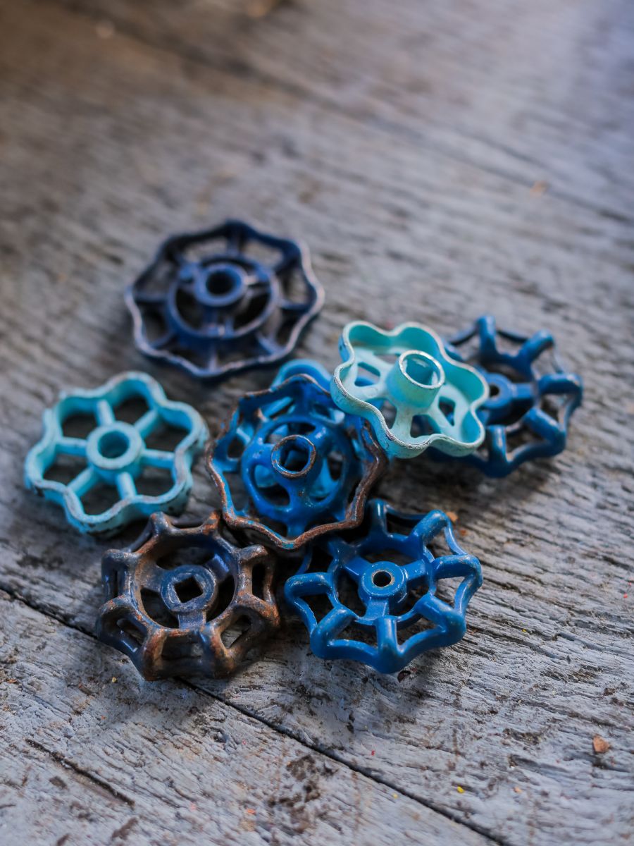 Lot d'anciennes vannes d'usine, ideal en bouton de tiroir indus – Image 4