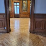 Rénovation de Parquet ancien en Chêne Massif à Bâton Rompu