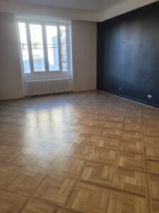 Remplacement d'un Parquet Chêne massif Cabochon suite à un dégât des eaux