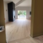 Pose collée de Parquet Boen Chêne Blanchi