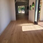 Pose collée de Parquet Boen Chêne Blanchi