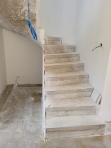 Habillage sur mesure d'escalier
