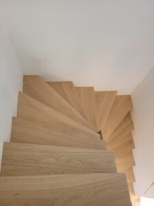 Habillage sur mesure d'escalier