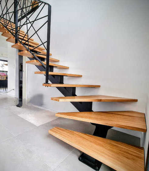 Fabrication et pose escalier saint brieuc