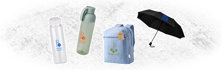 4 goodies outdoor : 2 gourdes, un sac et un parapluie sur fond blanc